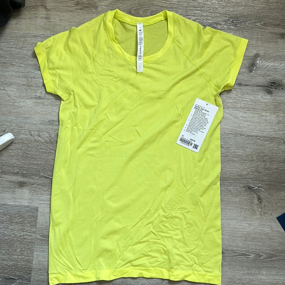 Lululemon Swiftly Tech Short Sleeve NWT